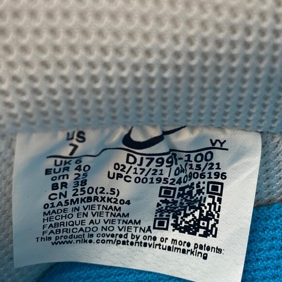 Nike Space Jam White Leather Sneakers | Size 7 - Picture 7 of 7